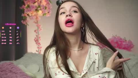 Dina online show from November 2025 01:27:01 AM