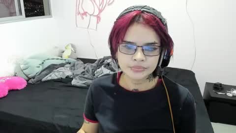 Snapshot of noxarcanee chatting on January 2025 03:23:02 AM Goth Darling online show from January 2025 03:23:02 AM