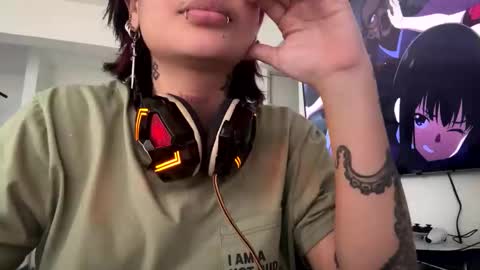 Snapshot of noxarcanee chatting on February 2025 10:43:02 PM Goth Darling online show from February 2025 10:43:02 PM