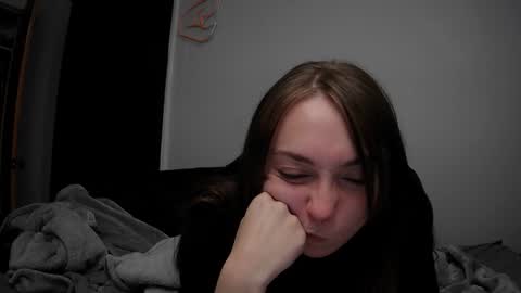 nrdyemogrl online show from December 2024 02:43:01 AM