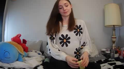 nrdyemogrl online show from February 2025 02:19:02 AM