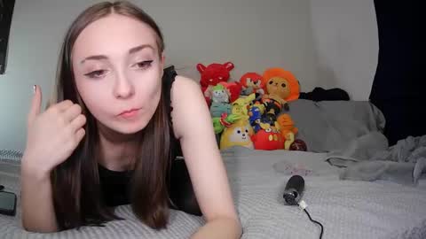 nrdyemogrl online show from February 2025 02:42:01 AM