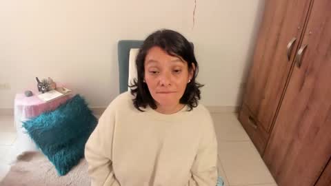 nuit_rose online show from June 2026 02:05:02 PM