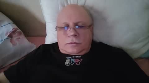 nukiss online show from November 2025 10:03:01 AM