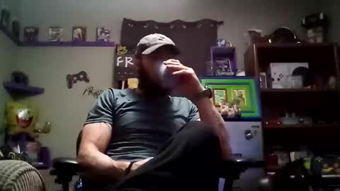 Snapshot of number1dad_ chatting on March 2025 10:31:02 PM Awwwww Hey Sweetie Pies. Welcome To The Sweetie Pie Lounge. Enjoy The Dad-Cast. SweetCorny Fun-loving Dad Talk. online show from March 2025 10:31:02 PM
