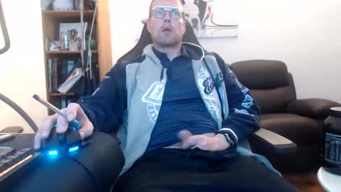 nursefan online show from October 2025 07:23:02 PM