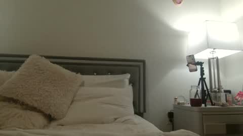 Snapshot of nursekittyslut chatting on January 2025 06:41:01 AM nursekittyslut online show from January 2025 06:41:01 AM