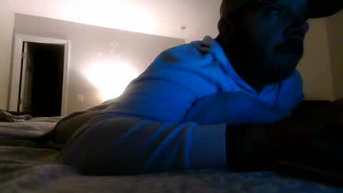 nuttincowboy727272 online show from February 2026 01:02:01 AM