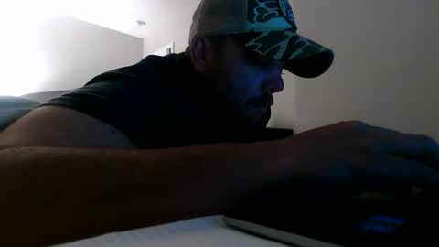 nuttincowboy727272 online show from May 2026 11:00:01 PM
