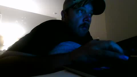 nuttincowboy727272 online show from May 2026 11:10:02 PM