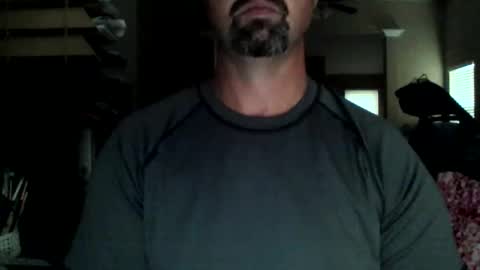 nvrenuff1979 online show from May 2026 11:26:02 AM