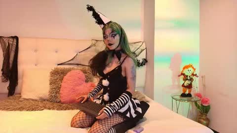  NXY  online show from November 2025 02:57:02 AM