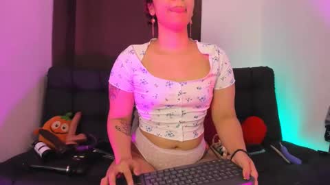 Snapshot of nyalgasai1 chatting on March 2025 04:02:02 AM Nia online show from March 2025 04:02:02 AM