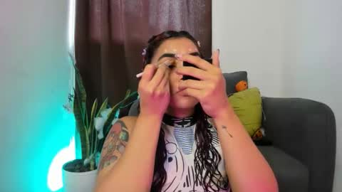 Snapshot of nyalgasai1 chatting on October 2025 08:07:01 PM Nia online show from October 2025 08:07:01 PM