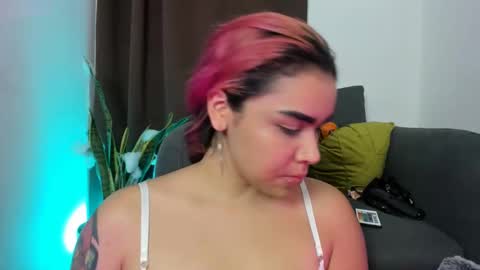 Snapshot of nyalgasai1 chatting on October 2025 03:07:02 AM Nia online show from October 2025 03:07:02 AM