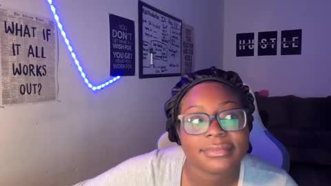 bella2sexy online show from February 2025 06:56:02 AM