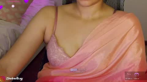 Snapshot of nylaahhh chatting on June 2026 01:32:02 AM Nylaah online show from June 2026 01:32:02 AM