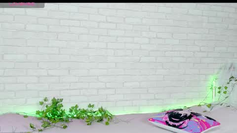 Snapshot of nymphalean chatting on December 2025 04:05:01 PM Kat online show from December 2025 04:05:01 PM