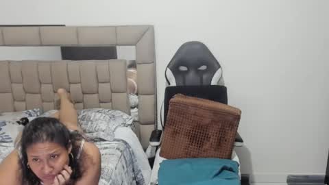 Snapshot of nyomi_browm chatting on January 2025 01:30:01 AM nyomi browm online show from January 2025 01:30:01 AM