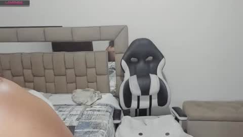 Snapshot of nyomi_browm chatting on January 2025 12:35:02 AM nyomi browm online show from January 2025 12:35:02 AM