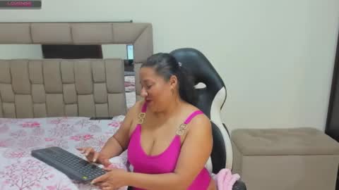 Snapshot of nyomi_browm chatting on February 2025 04:31:01 AM nyomi browm online show from February 2025 04:31:01 AM