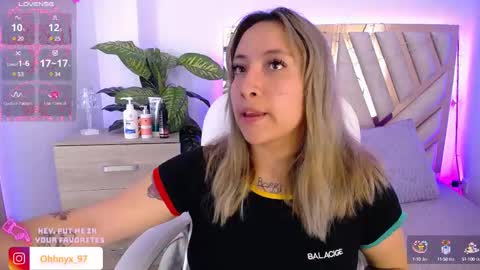 Alex   .    online show from March 2025 08:41:02 PM