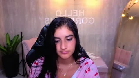 Snapshot of nyx_kitty_a chatting on June 2026 09:14:01 AM Nia online show from June 2026 09:14:01 AM