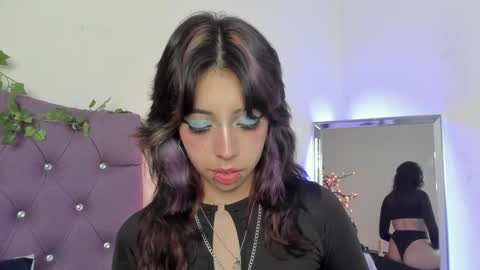   online show from December 2024 02:31:01 AM