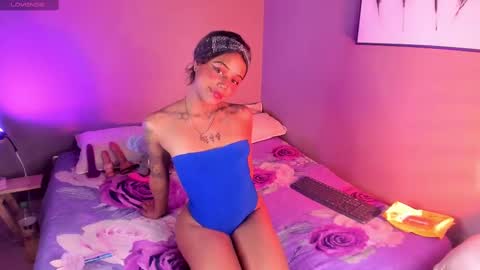 Nyx online show from October 2025 07:55:01 PM