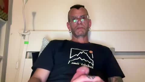 Snapshot of o_johnny_deep_o chatting on April 2026 10:15:01 PM Jonathan Deep online show from April 2026 10:15:01 PM