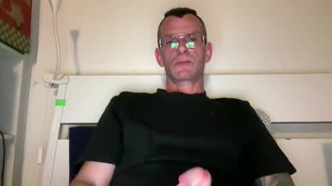 Snapshot of o_johnny_deep_o chatting on April 2026 09:23:02 PM Jonathan Deep online show from April 2026 09:23:02 PM