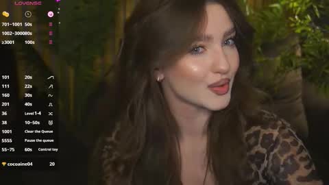 Snapshot of oceaneyessss_ chatting on October 2025 08:29:02 PM Kristina online show from October 2025 08:29:02 PM