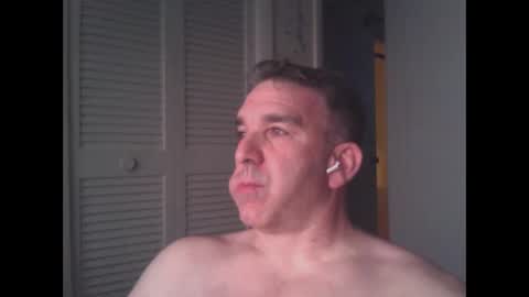 Snapshot of oceanmanx chatting on April 2026 03:04:02 AM Ocean online show from April 2026 03:04:02 AM