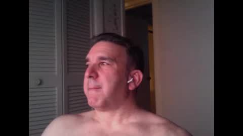 Snapshot of oceanmanx chatting on April 2026 03:00:02 AM Ocean online show from April 2026 03:00:02 AM