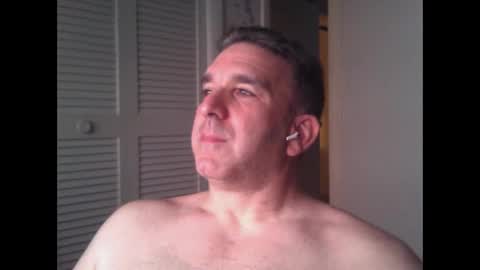 Snapshot of oceanmanx chatting on April 2026 02:15:01 AM Ocean online show from April 2026 02:15:01 AM