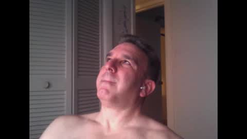 Snapshot of oceanmanx chatting on May 2026 12:16:02 AM Ocean online show from May 2026 12:16:02 AM