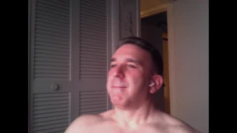 Snapshot of oceanmanx chatting on May 2026 01:23:02 AM Ocean online show from May 2026 01:23:02 AM