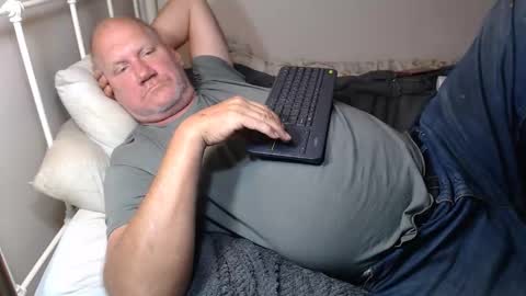 Snapshot of oceanwalk chatting on April 2026 12:31:01 AM oceanwalk online show from April 2026 12:31:01 AM