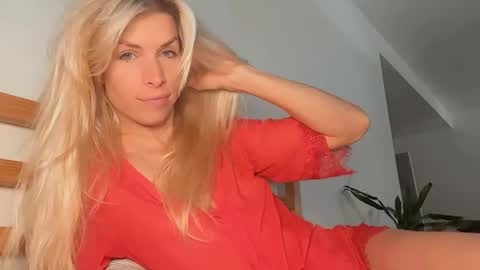 ocicatcat online show from April 2026 10:25:01 AM