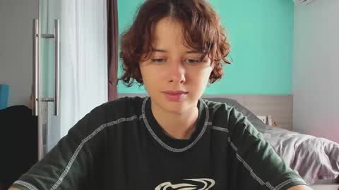 Snapshot of octopussy69x chatting on February 2025 04:37:02 AM Evie online show from February 2025 04:37:02 AM