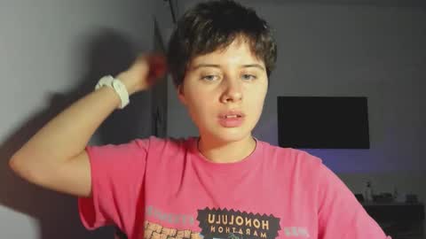 Evie online show from December 2025 12:35:02 PM