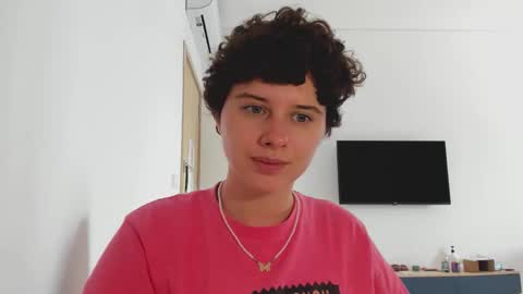 Evie online show from January 2026 06:51:02 AM