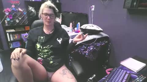 Oddy With A Body online show from February 2026 07:15:01 AM