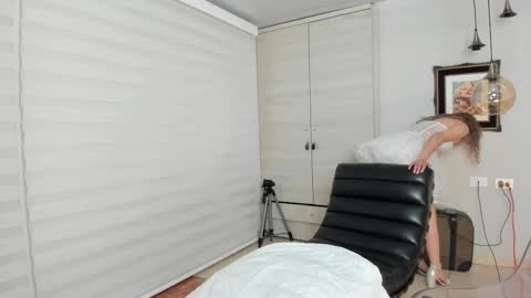 Ana  online show from February 2026 10:45:01 AM