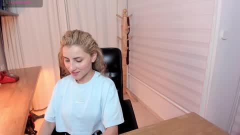 Ana  online show from February 2026 10:38:02 AM