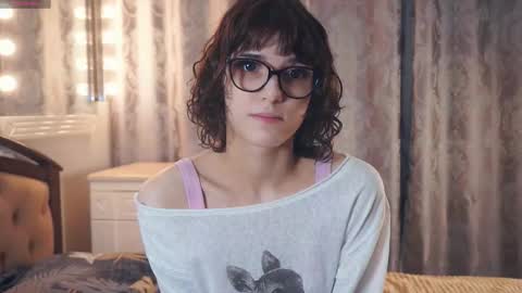 Snapshot of odettehatt chatting on January 2026 05:33:01 AM Thea online show from January 2026 05:33:01 AM