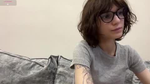 Thea online show from February 2026 04:33:02 AM