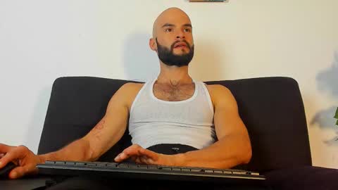 Snapshot of odinvide chatting on November 2025 09:18:01 PM odinvide online show from November 2025 09:18:01 PM