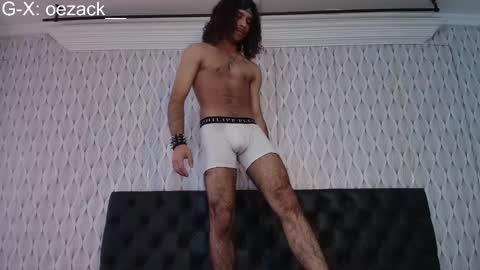 Snapshot of oezack__ chatting on January 2025 06:45:01 PM Zack online show from January 2025 06:45:01 PM