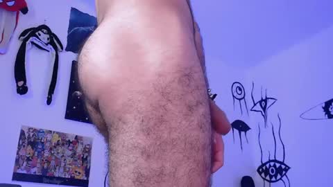 Snapshot of oezack__ chatting on February 2025 09:23:01 AM Zack online show from February 2025 09:23:01 AM